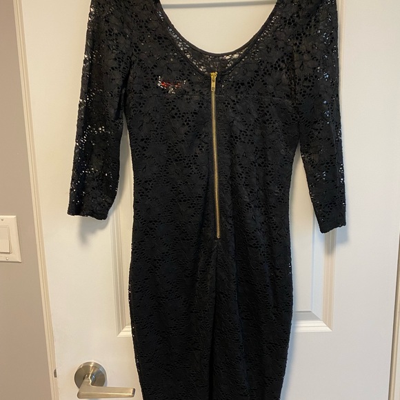 Short little black lace dress. Size medium. Lady Dutch. NWT - Picture 5 of 9